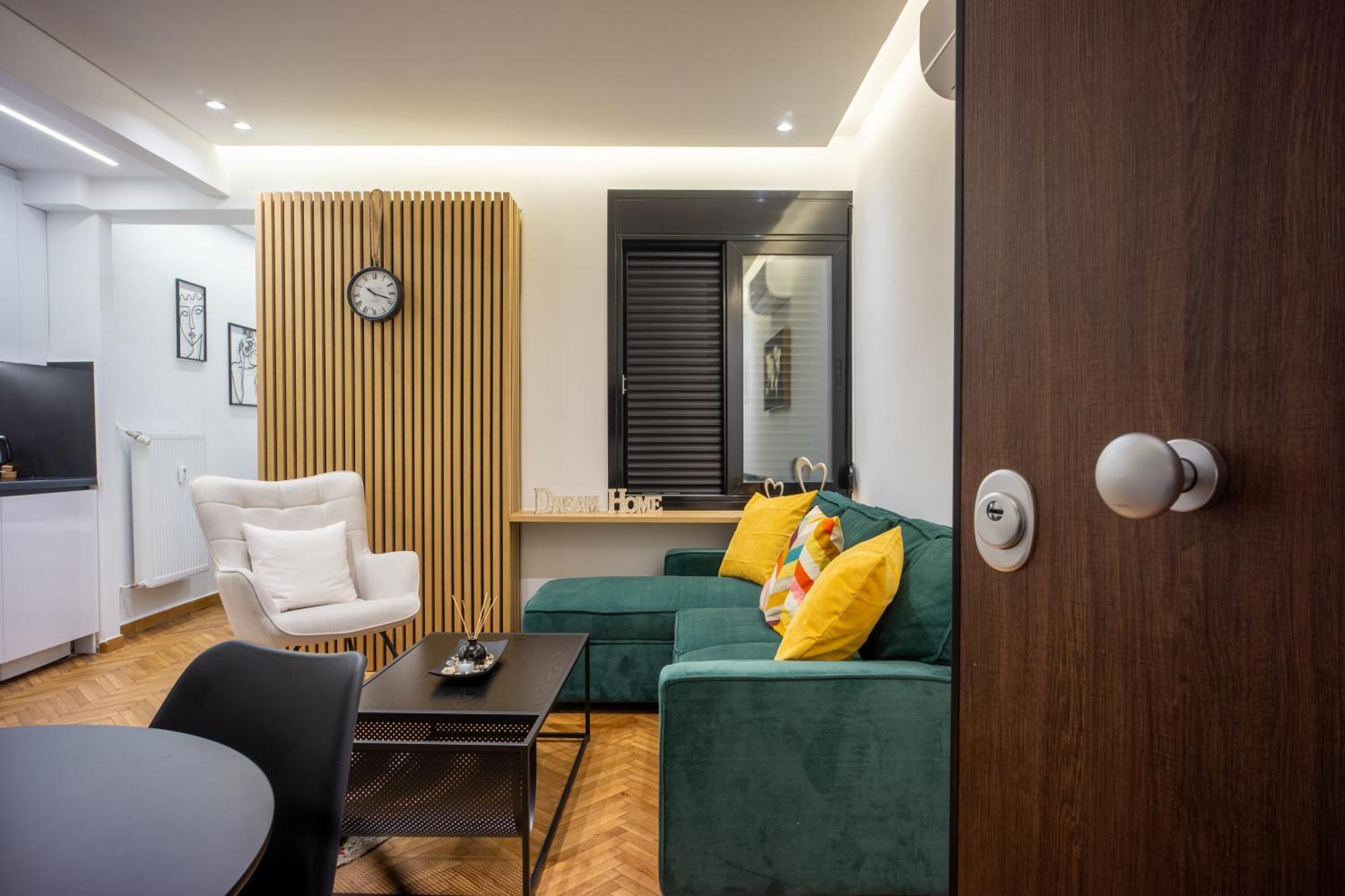 Explore Athens Kolonaki Base Экстерьер фото